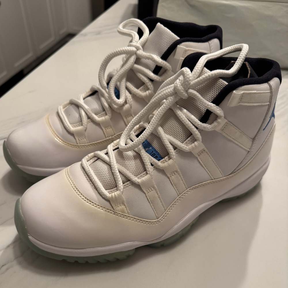 Air Jordan 11 retro 2014. Legend blue